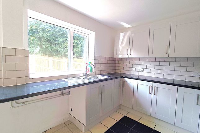 18 Teesdale, Northampton photo 3