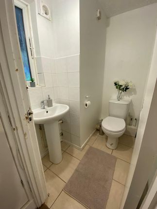 24 Star Point, Downs Road, Bedfordshire photo 5