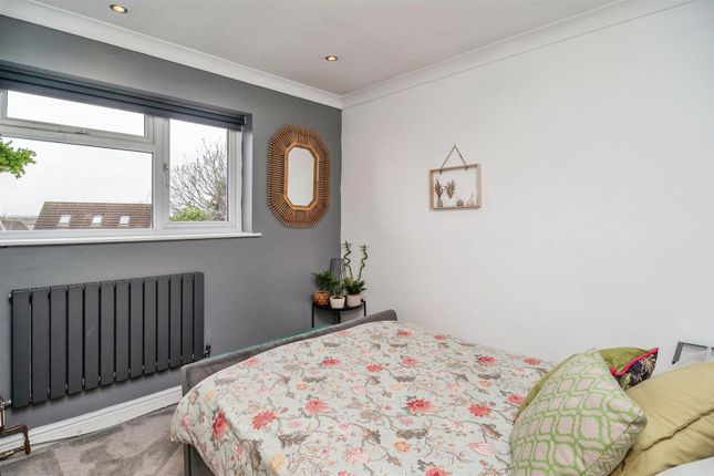 End terrace house for sale in Palmerston Road, Grays