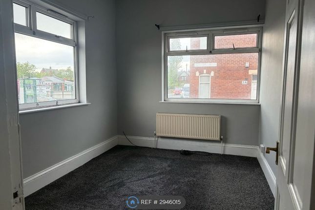 Cambridge St, Castleford photo 4
