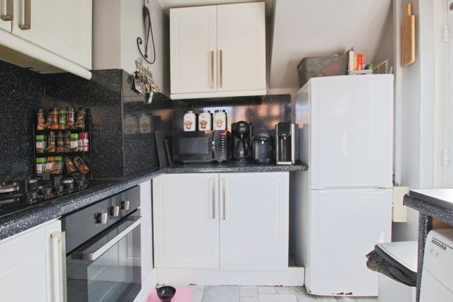 109 Kirkfield Road, Withernsea, East Riding Of Yorkshire photo 3