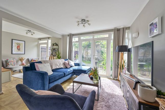 Rayners Road, Putney photo 2
