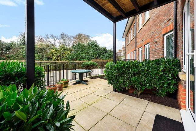 Thumbnail Flat for sale in Portsmouth Road, Cobham