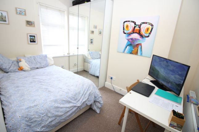 1, Dogfield Street, Cardiff photo 3