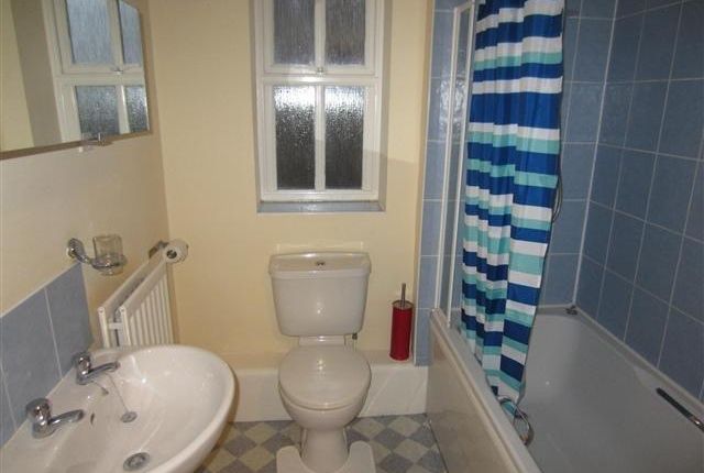 Flat to rent in Westmorland Road, Newcastle Upon Tyne