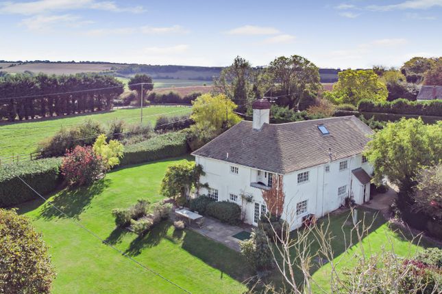 Delamere House,, Folly Road, Hungerford photo 2