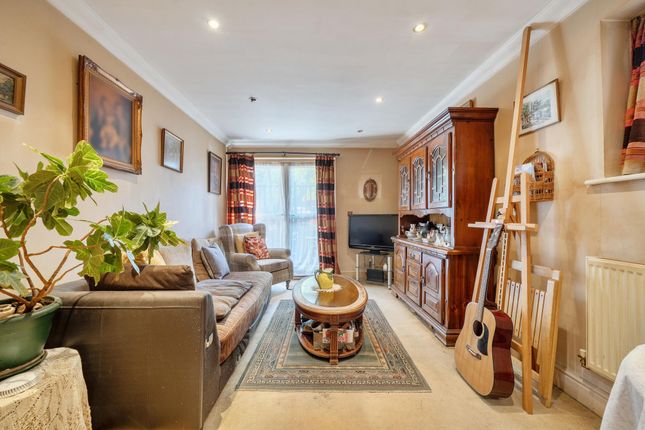 Flat 1, Argyll Court, Winchester photo 4