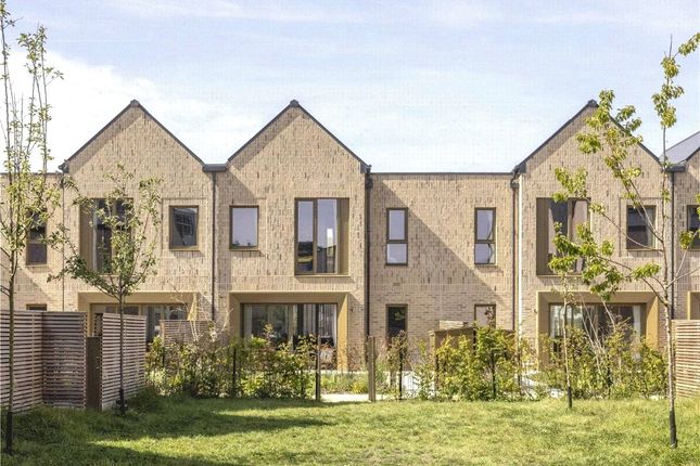 3-bed terraced on Milne Avenue, Cambridge, £3,350/mo