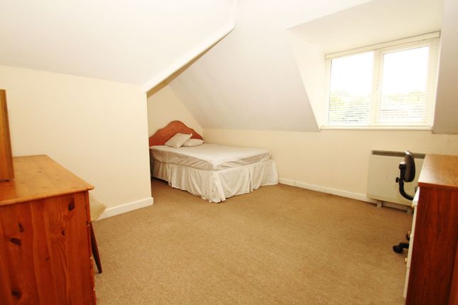 Flat 3, 2A Dunbar Road, Bournemouth photo 3