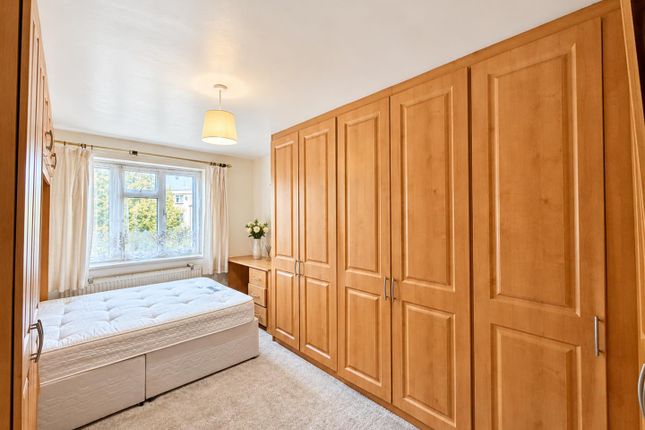 55, Convent Way, Southall photo 3