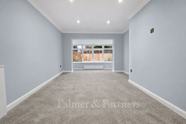 Rosecroft Close, Essex photo 2