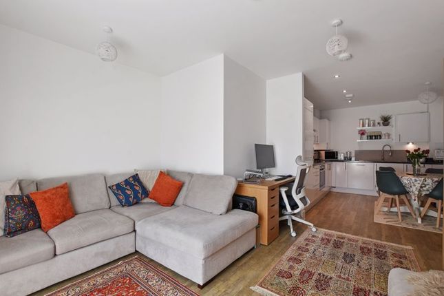 1 Freesia Court, Sandpiper Drive, Harrow photo 3