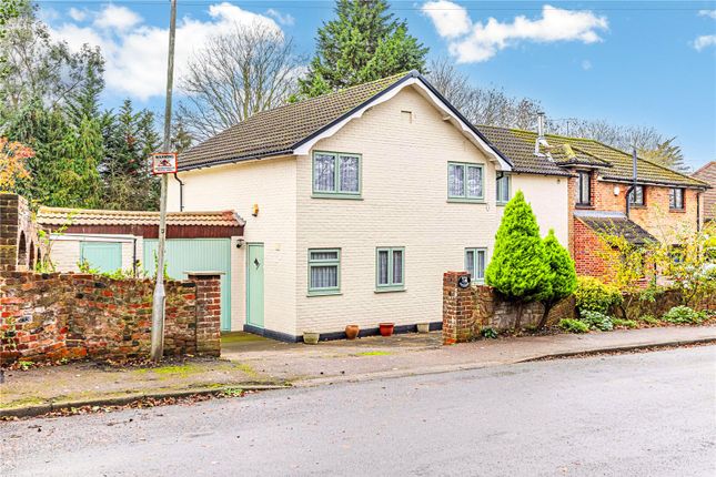 3-bed house on Rose Cottage,, The Spinney, Aldenham, £795,000