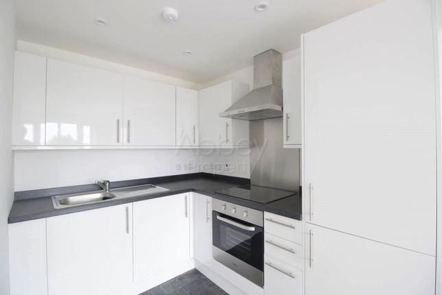 Apt 3, Earls Court Mulberry Close, Luton photo 2