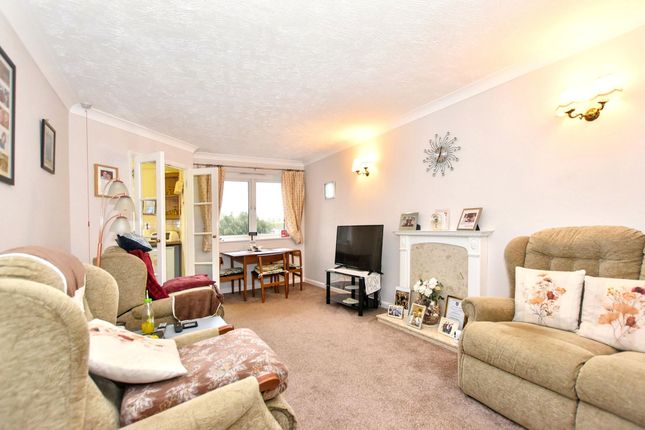 Flat 53, Palm Court Rowena Road, Westgate-On-Sea photo 2