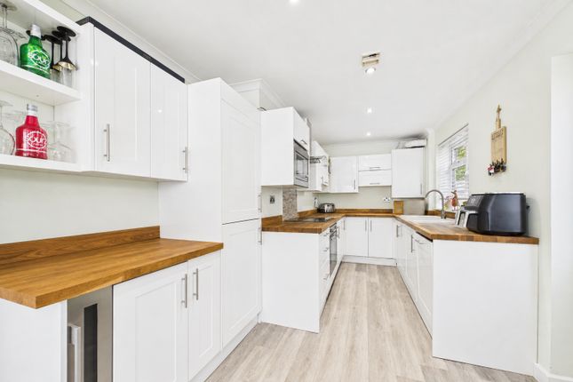 36, Grampian Road, Sandhurst photo 4