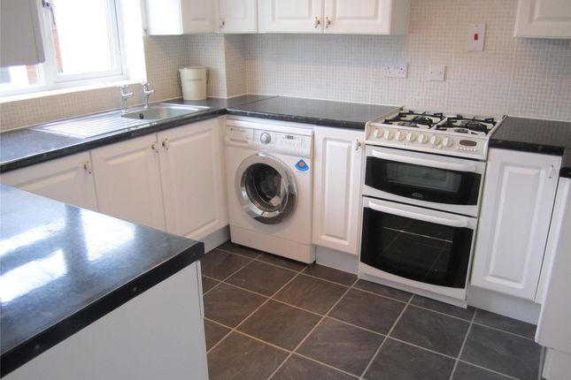 57, Elm Grove Estate, GLOUCESTER photo 4