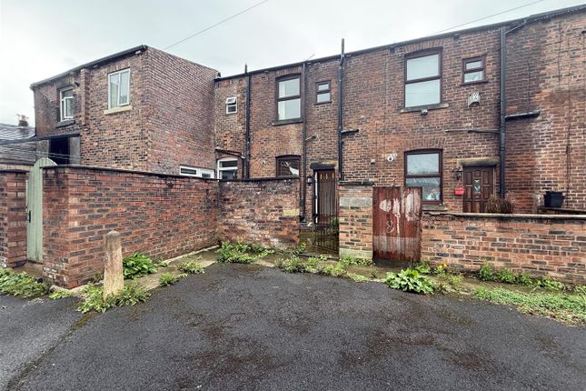 83, Stocks Lane, Stalybridge photo 4