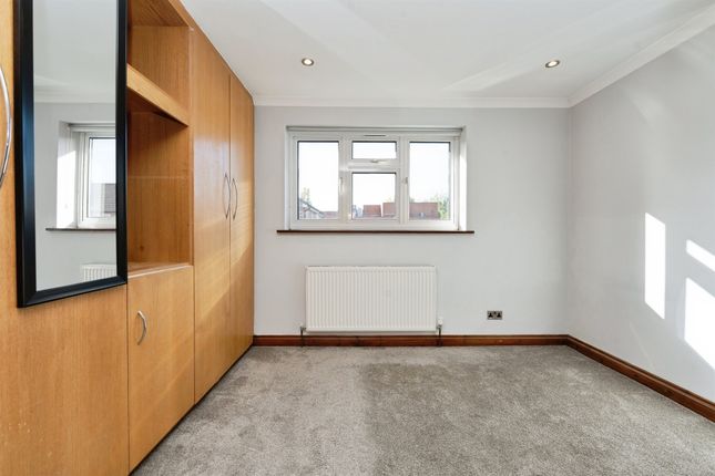 Daintry Close, Harrow photo 4