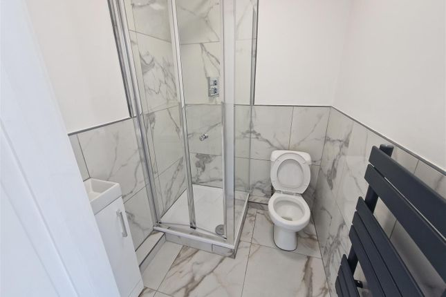 157, Plains Avenue, Maidstone photo 4