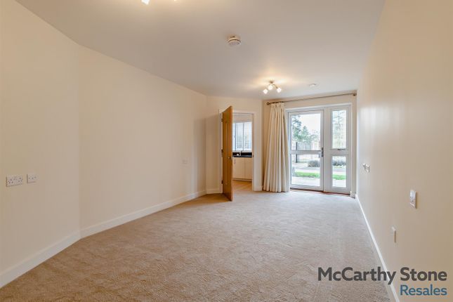 5 Gilbert Place, Lowry Way, Swindon photo 4