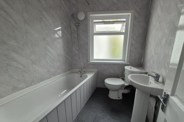 213 B, Boundary Road, London photo 2