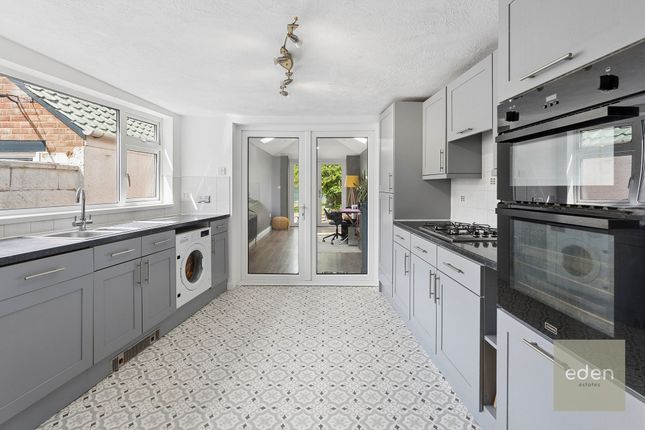 77 Chatham Road, Maidstone photo 2