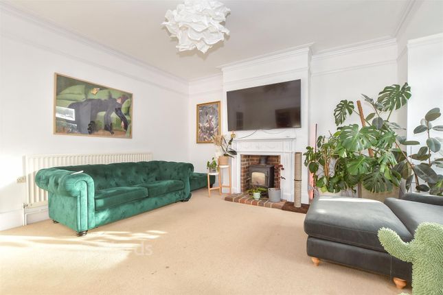 76, Seabrook Road, Hythe photo 3