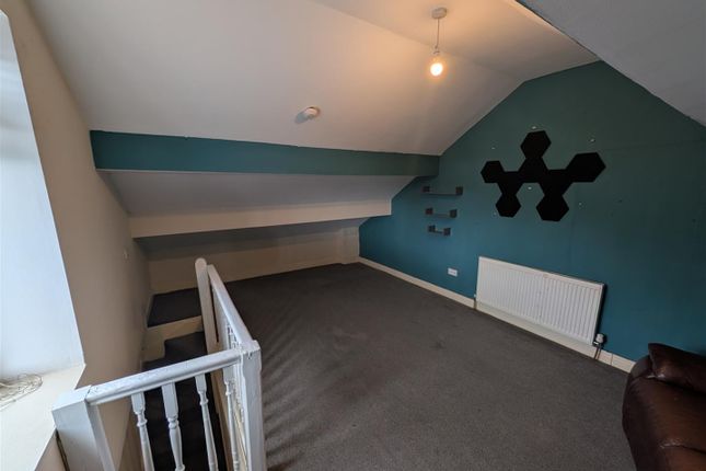 3A, Vale Street, Keighley photo 3