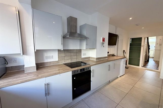 85, Malefant Street, Cardiff photo 2