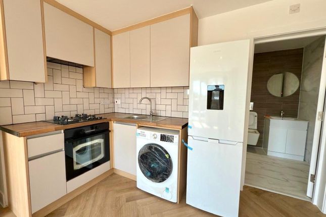 Flat 3, 419 London Road, Camberley photo 4