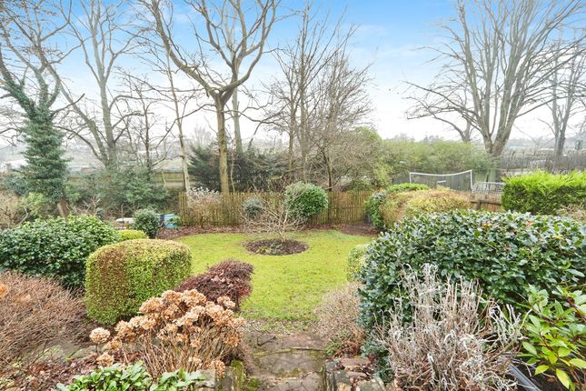 27, Allerton Grange Vale, Leeds photo 4