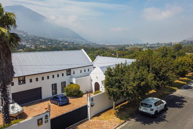 Detached house for sale in Luisa Way, Hout Bay, South Africa