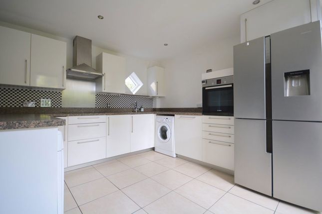 24, Priory Courtyard, Ramsgate photo 3