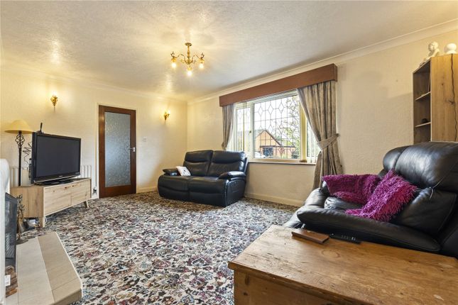 2, Edinburgh Drive, Grimsby photo 2