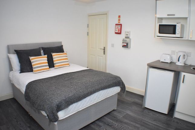Thumbnail Room to rent in Room R, The Woodston, Belsize Ave, P`Boro