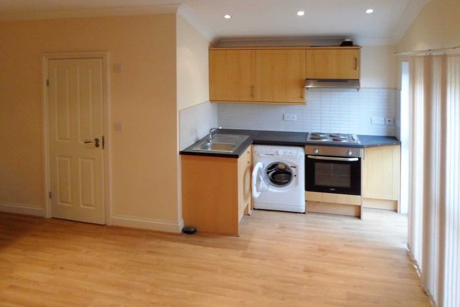 Studio to rent in Abbey Road, North Acton