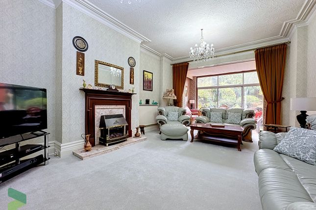 16, Billinge Avenue, Blackburn photo 4