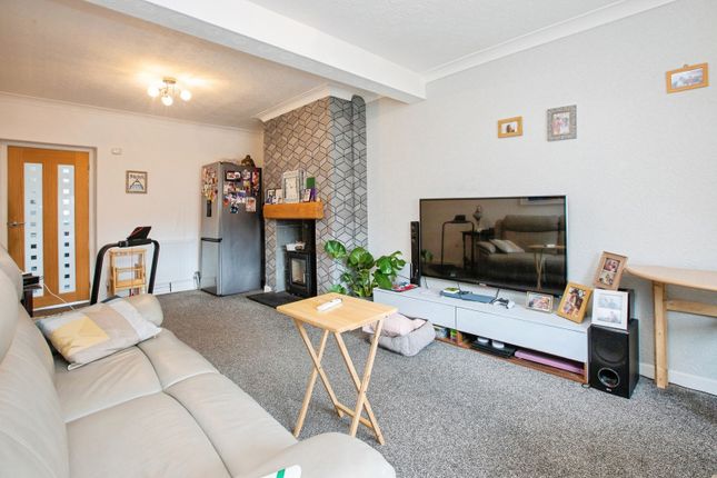 17, Stuart Street, Nottinghamshire photo 2