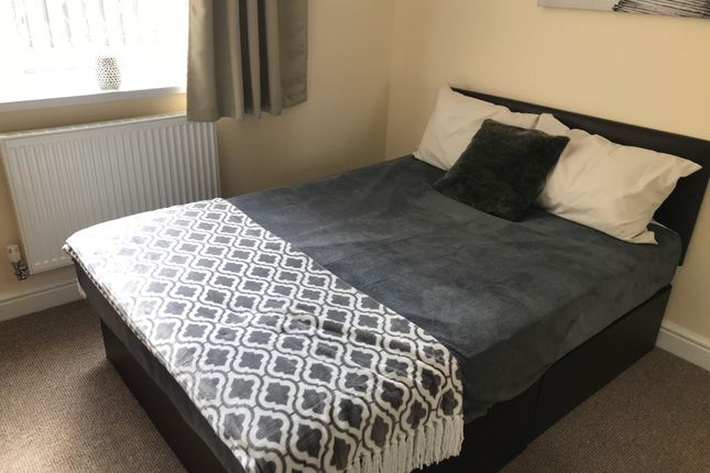 Room to rent in West Street, South Kirkby