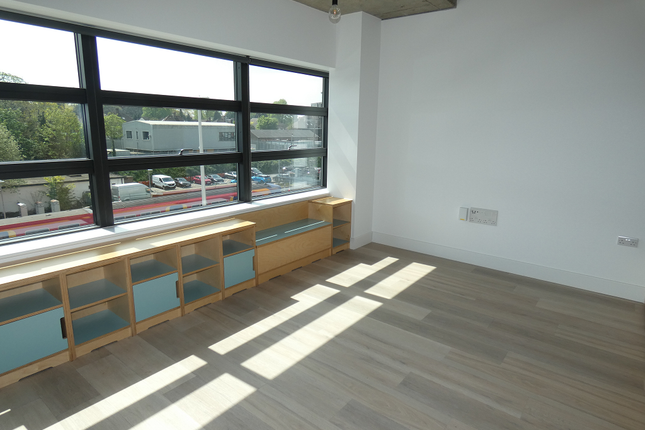 229 The Cornerstone, Locke Way Woking, null photo 2