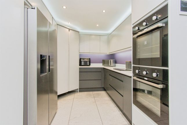1, Bronte Rise, Castleford photo 4