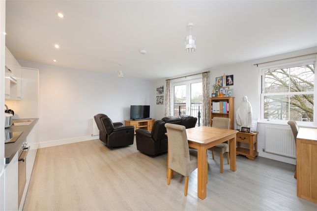 Flat for sale in Cheltenham Road, Bristol