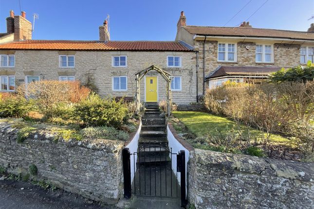 Thumbnail Cottage for sale in Castlegate, East Ayton, Scarborough