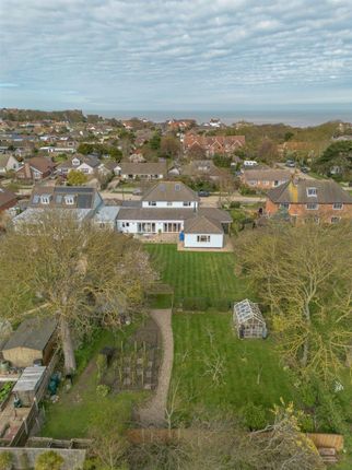 18, Beckmeadow Way, Mundesley, NR11 photo 2
