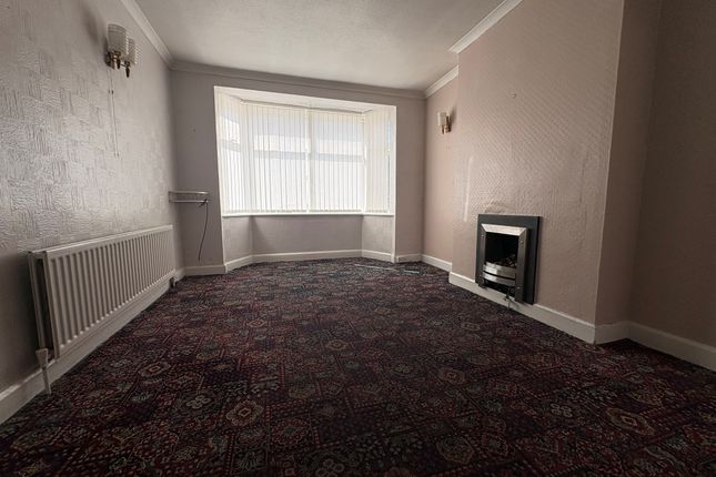 320, Humberstone Lane, Leicester photo 2