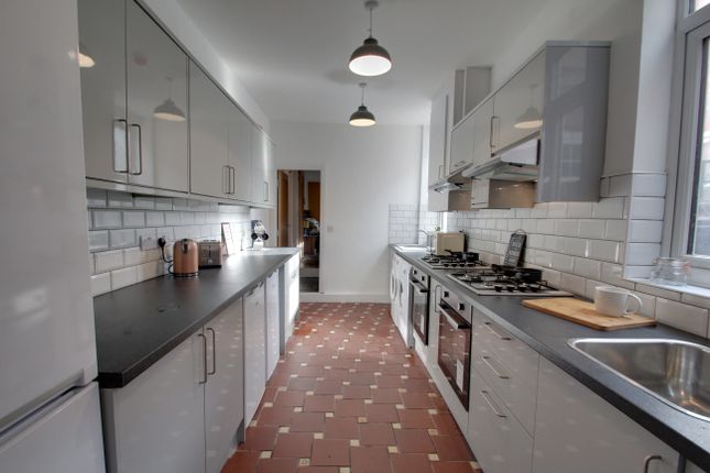Thumbnail Terraced house to rent in Bramley Road, Leicester