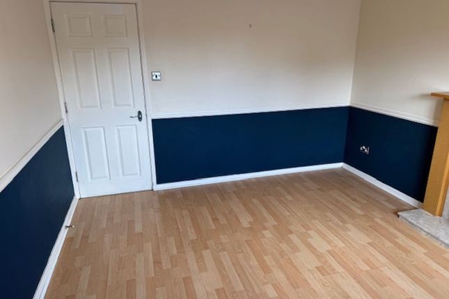 35, Midland Court, Telford photo 4
