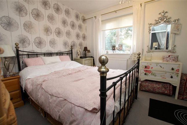 1 Bed Terraced House For Sale In Yew Tree Rise Pinewood