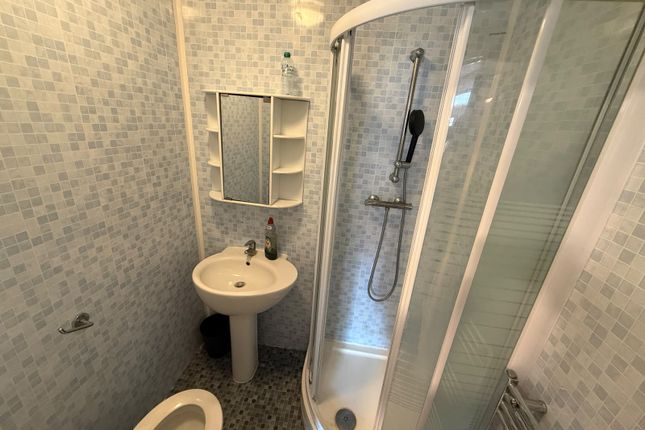 54, Dane Road, Southall photo 4